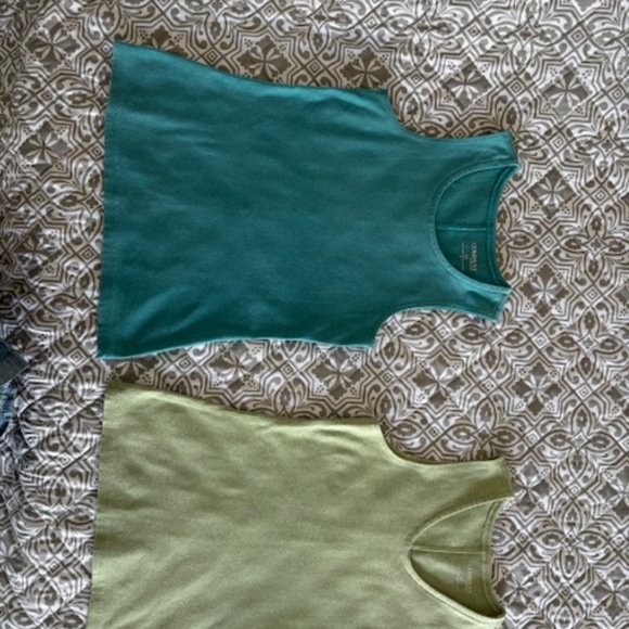 7 t-shirts - 5 adjustable straps. , blue, green, black lacy, brown, lime green. - Picture 6 of 6